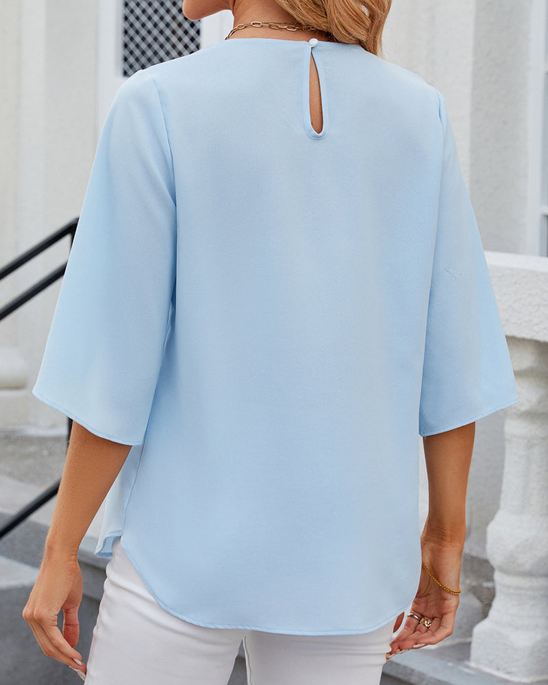 Elegant plain short-sleeved blouse