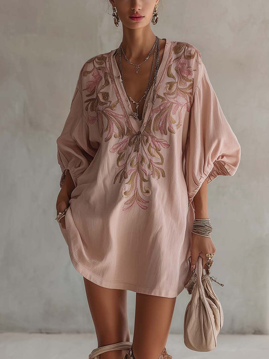 Mini-robe en coton et lin roses avec broderie florale vintage