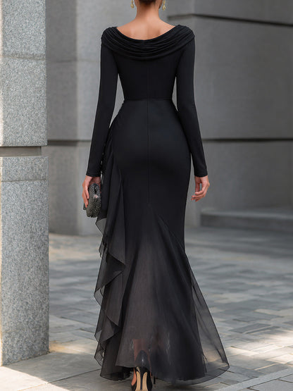 Robe longue sirène noire en mousseline à volants, drapée, épaules dénudées et col bénitier à manches longues