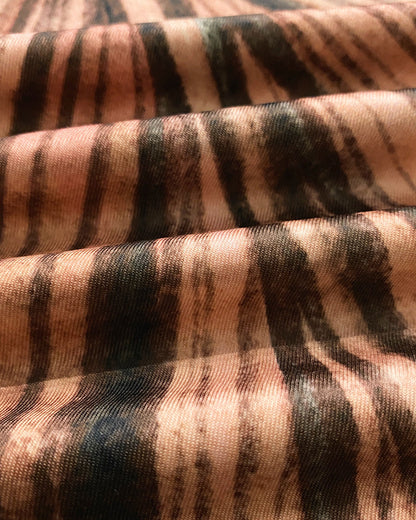 Maxi-robe moulante à imprimé tropical, une épaule dénudée, fendue, coupe ajustée et séduisante
