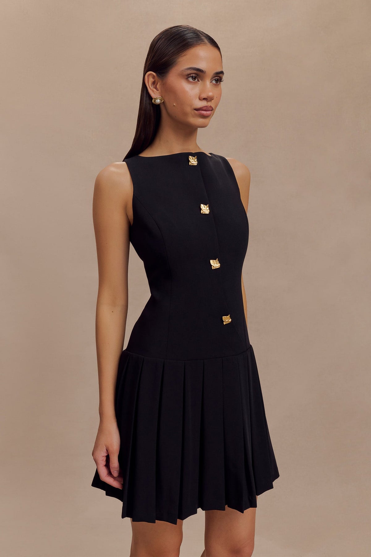 Mini-robe plissée sans manches - Noir