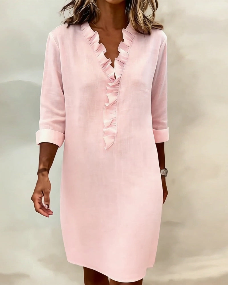 Robe unie à col en V et volants