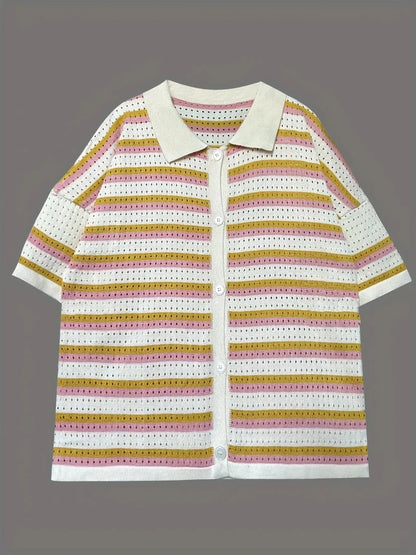Ensemble de chandail à rayures colorées et de short