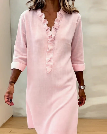 Robe unie à col en V et volants