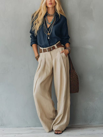 Ensemble deux pièces bohème chemise ample en lin bleu marine et pantalon large plissé en lin beige