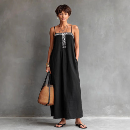 Robe longue en lin brodée noire