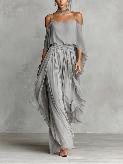 Robe longue femme grise en mousseline respirante avec détail épaules dénudées et silhouette évasée
