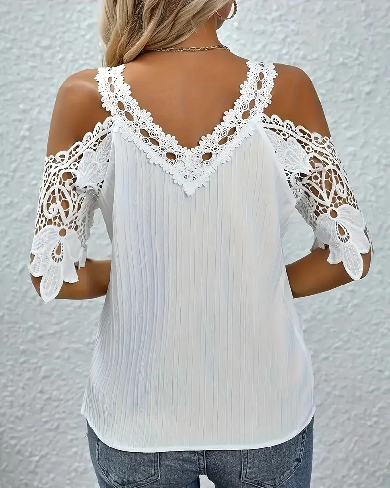 Off-the-shoulder lace trim plain T-shirt