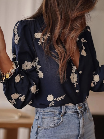 Chemise à manches longues boutonnée à motifs floraux