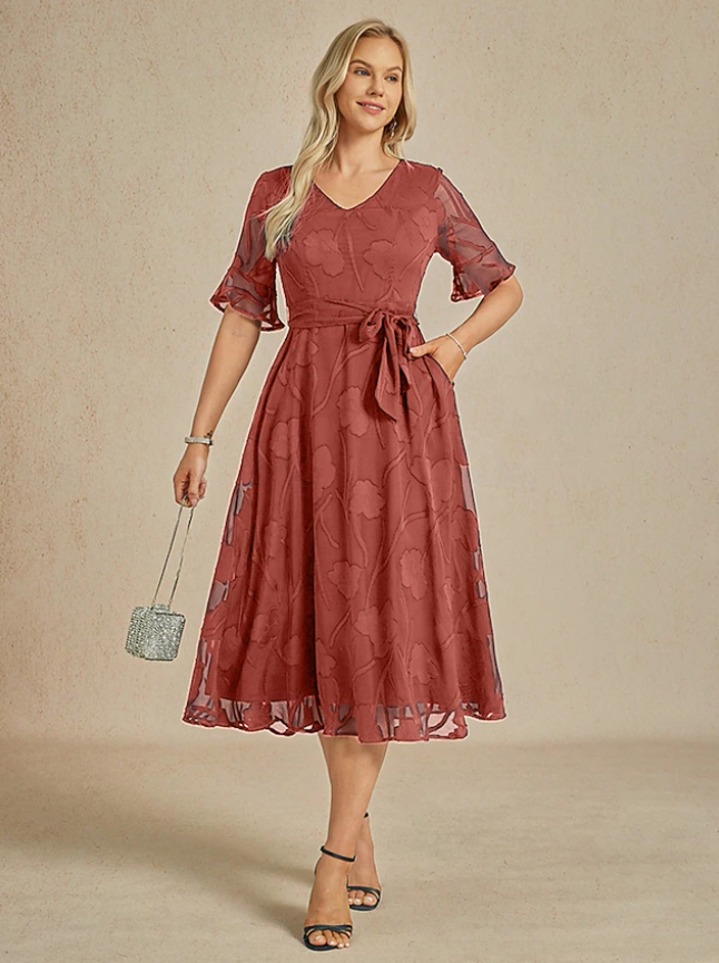 Robe florale col V à manches transparentes