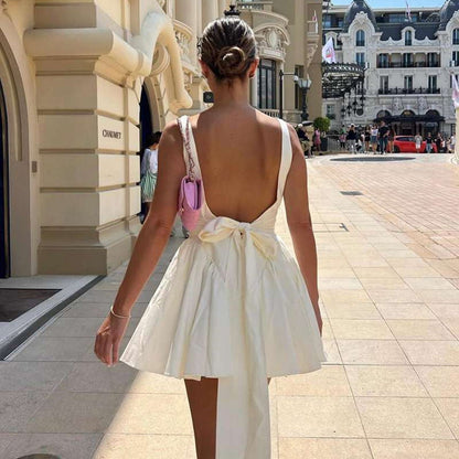 Robe mini romantique à simple nœud