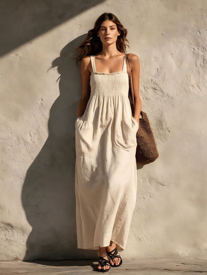 Robe longue smockée à encolure carrée et bretelles fines en mélange de lin avec poches