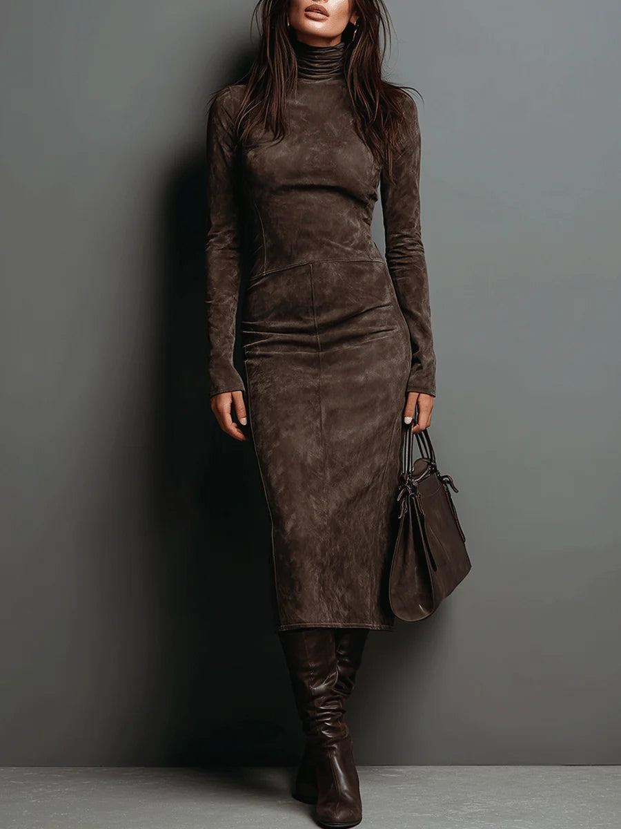Elegant maxi dress in faux suede