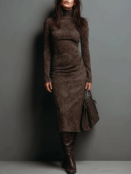 Elegant maxi dress in faux suede