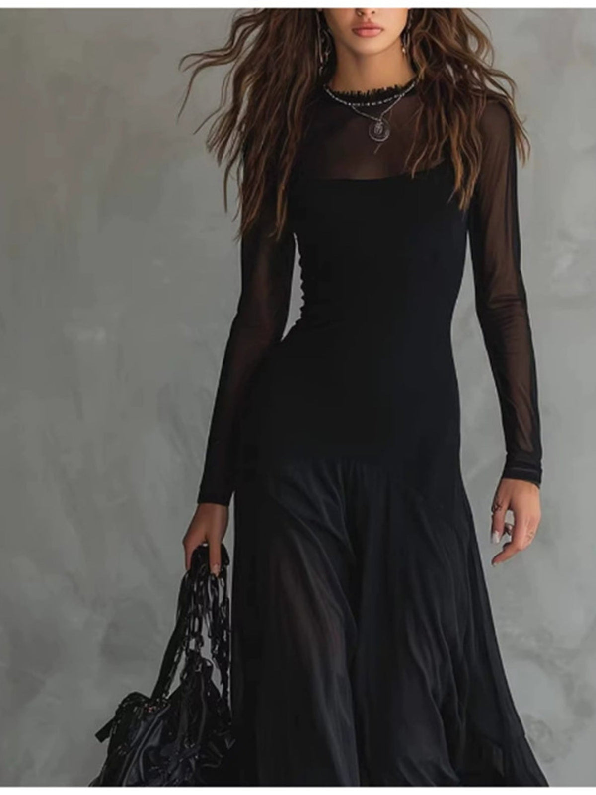 Robe longue transparente en maille filet