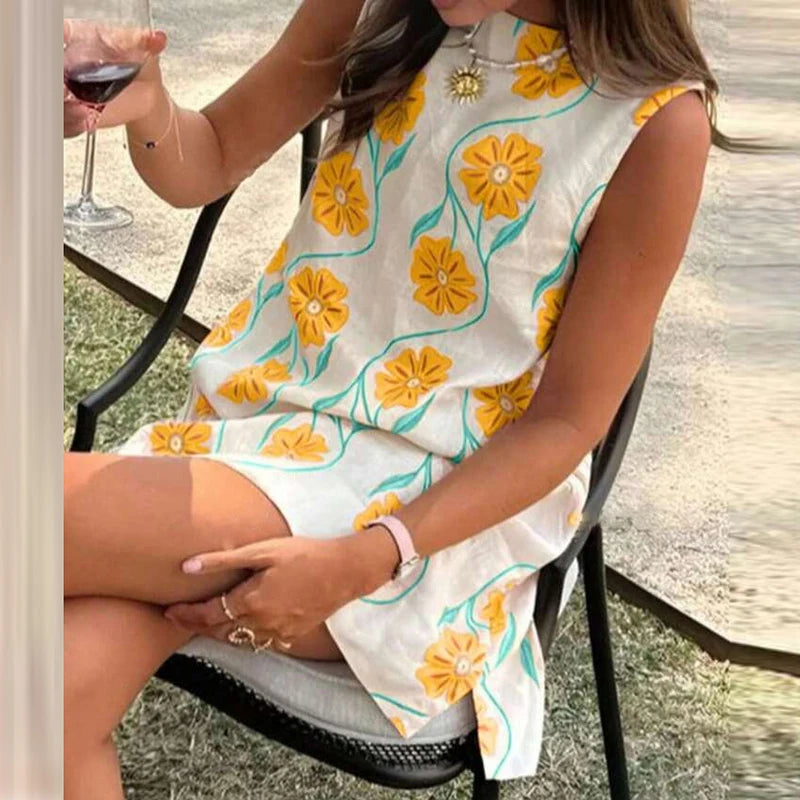 Elegant women's summer mini dress, round neck sleeveless, loose fit, floral print, bohemian-chic style, perfect for holidays and and evenings