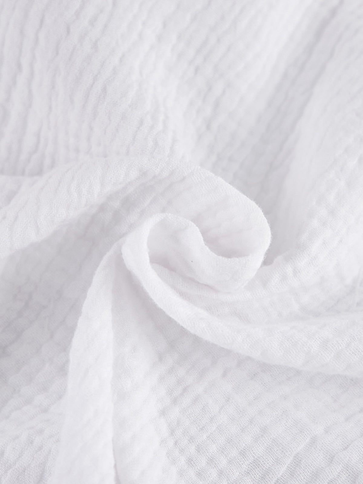 Minimalist two-piece cotton set with pants