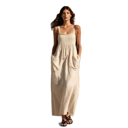 Robe longue smockée à encolure carrée et bretelles fines en mélange de lin avec poches