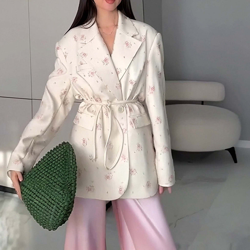 Blazer oversize ceinturé à manches bouffantes – Une élégance moderne et sophistiquée