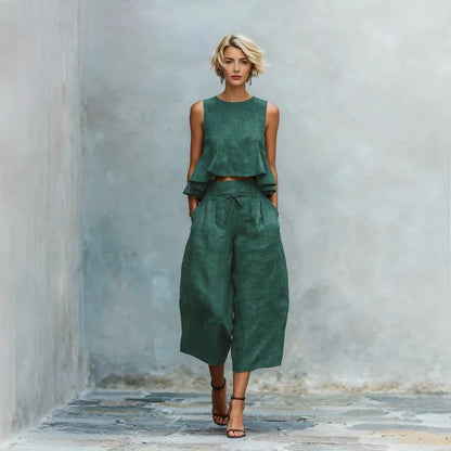 Ensemble deux pièces caraco court à volants en lin et pantalon culotte taille nouée