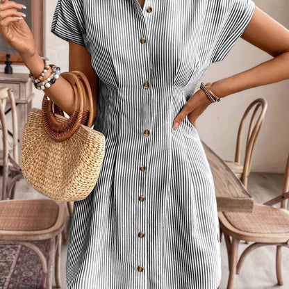 Robe chemise boutonnée à rayures bleues
