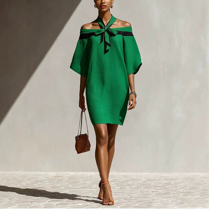 Robe Tunique Courte Fluide Épaules Dénudées avec Détail Halter Contrastant à Nouer