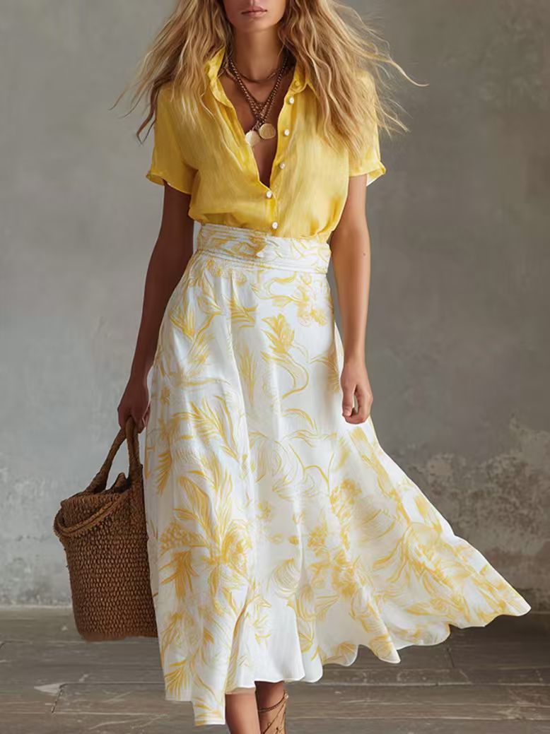 Ensemble coordonné jupe fleurie et chemise contrastantes