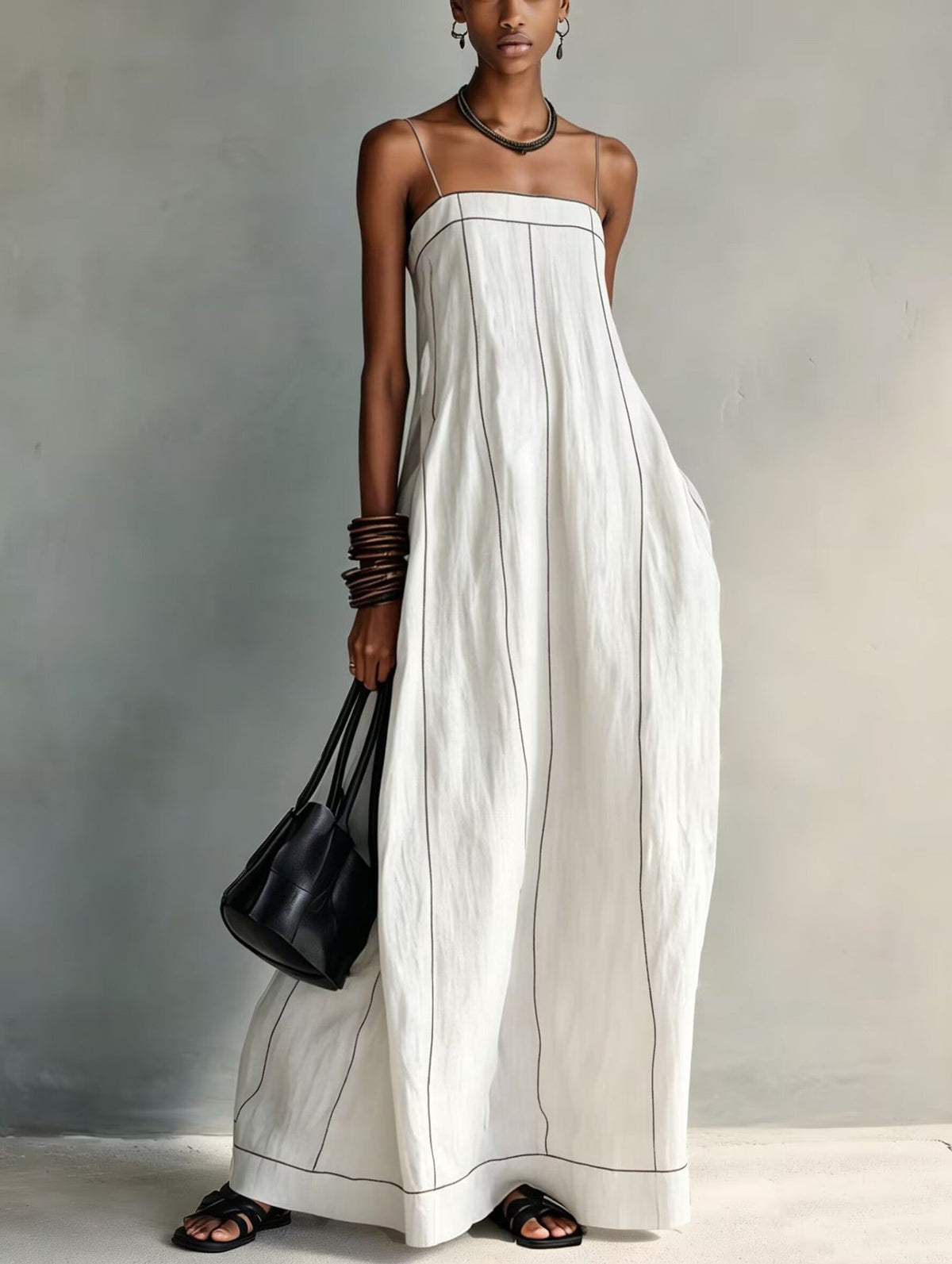 Robe longue nuisette droite à fines bretelles et surpiqûres contrastantes