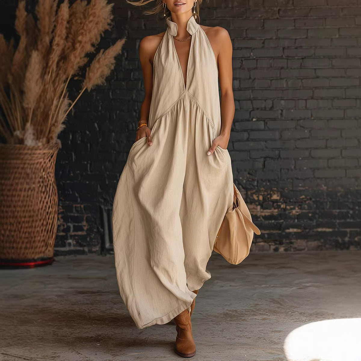 Robe longue de vacances unie sans manches à col montant
