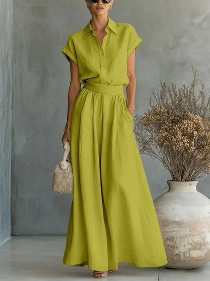 Ensemble deux pièces chemise à col et manches courtes et pantalon large taille haute