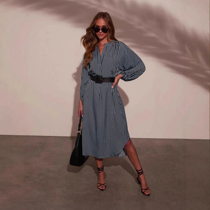 Robe midi rayée ceinturée