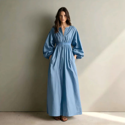 Robe longue en popeline à encolure en V, manches ballon et taille smockée