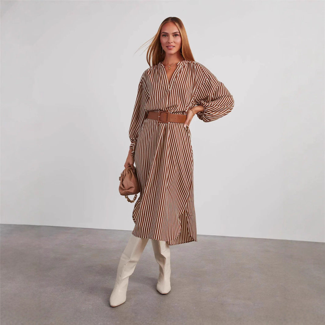 Robe midi rayée ceinturée