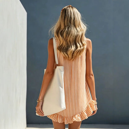 Robe mini orange à rayures verticales blanches, fines bretelles et ourlet volanté