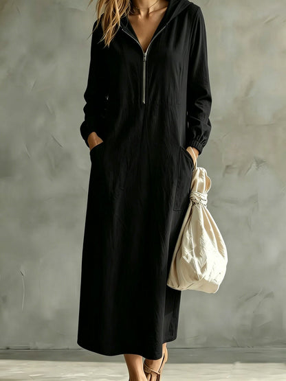 Robe mi-longue à capuche et col zippé