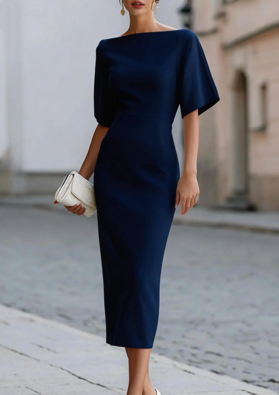 Robe midi Briar avec encolure bateau et coupe ajustée