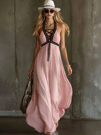 Robe longue en mousseline fluide bleu clair à col halter croisé
