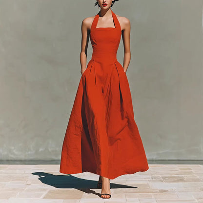 Robe midi plissée trapèze à col montant et encolure carrée