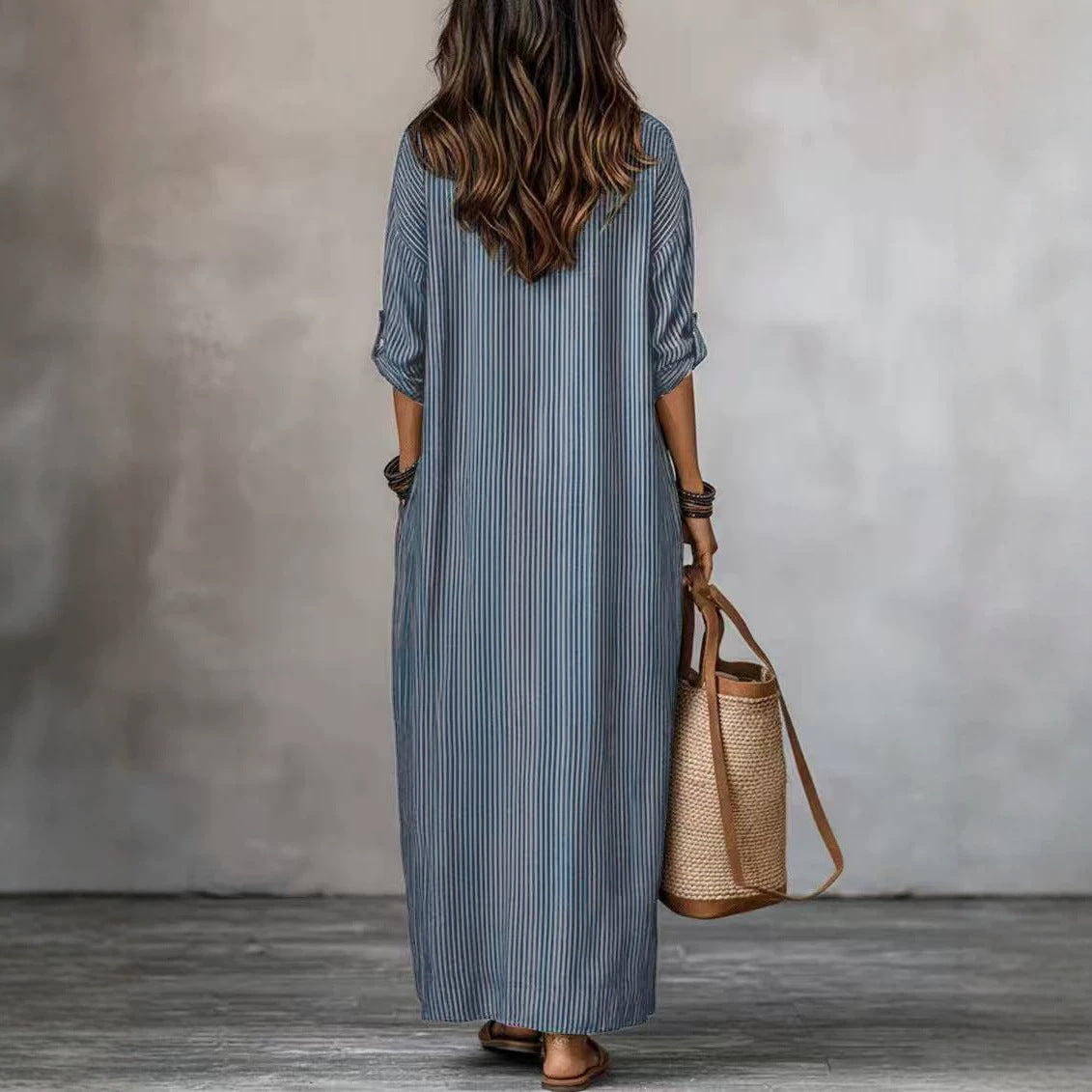 Robe longue texturée froissée à col en V, manches courtes et coupe ample