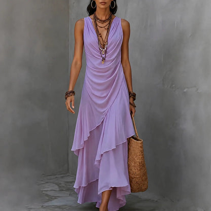 Robe longue asymétrique à volants, sans manches, avec col en V drapé