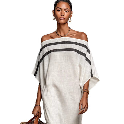 Robe longue caftan en lin à rayures, épaules dénudées et manches chauve-souris