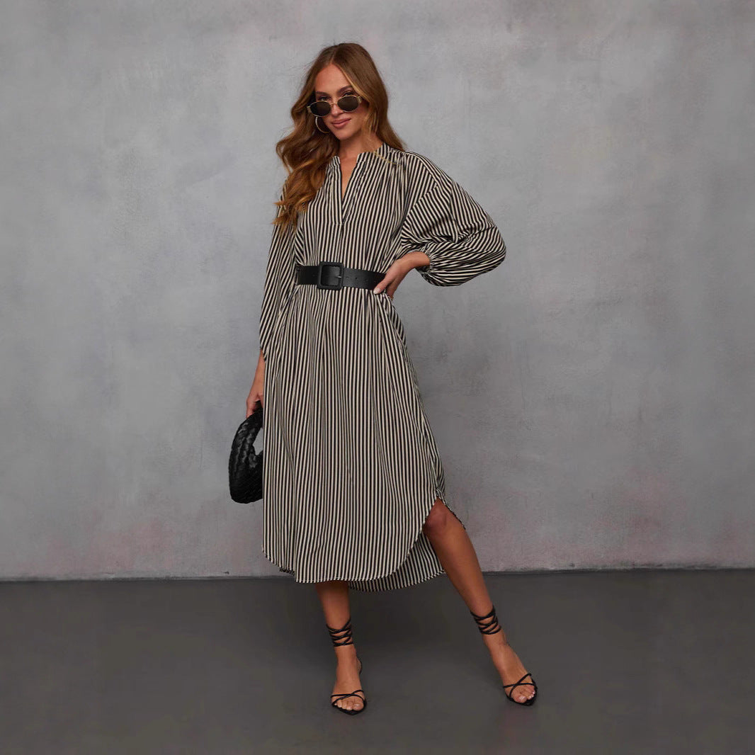 Robe midi rayée ceinturée