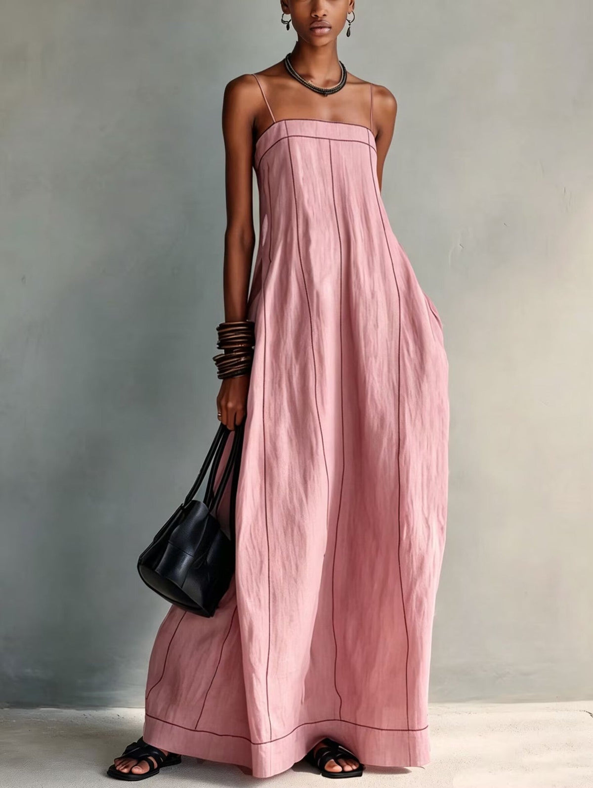 Robe longue nuisette droite à fines bretelles et surpiqûres contrastantes