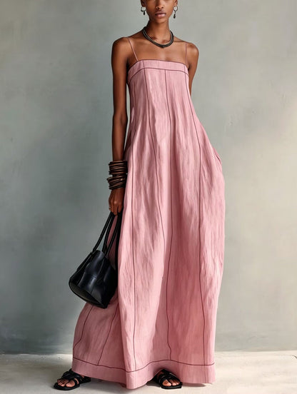 Robe longue nuisette droite à fines bretelles et surpiqûres contrastantes