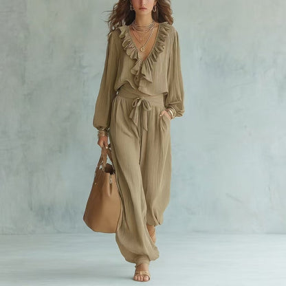 Ensemble deux pièces haut à manches longues avec col en V à volants et pantalon large à taille nouée