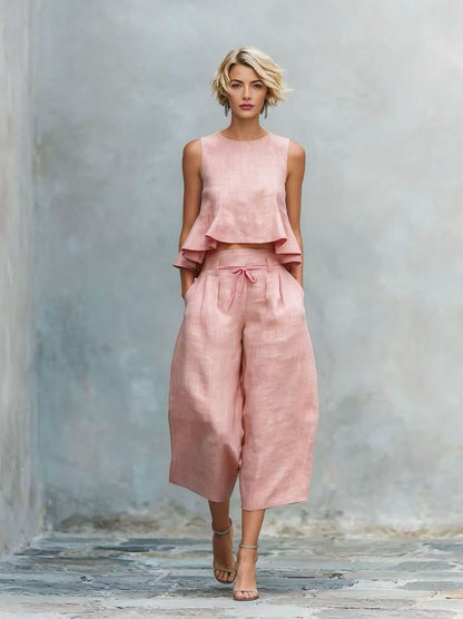 Ensemble deux pièces caraco court à volants en lin et pantalon culotte taille nouée