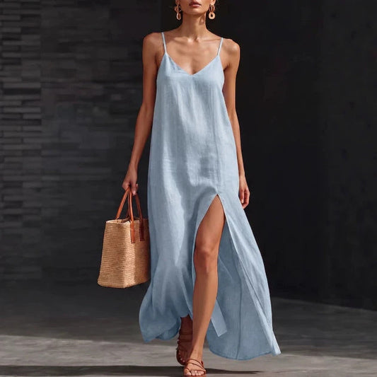 Robe de vacances ample à fines bretelles, col en V et fente latérale haute