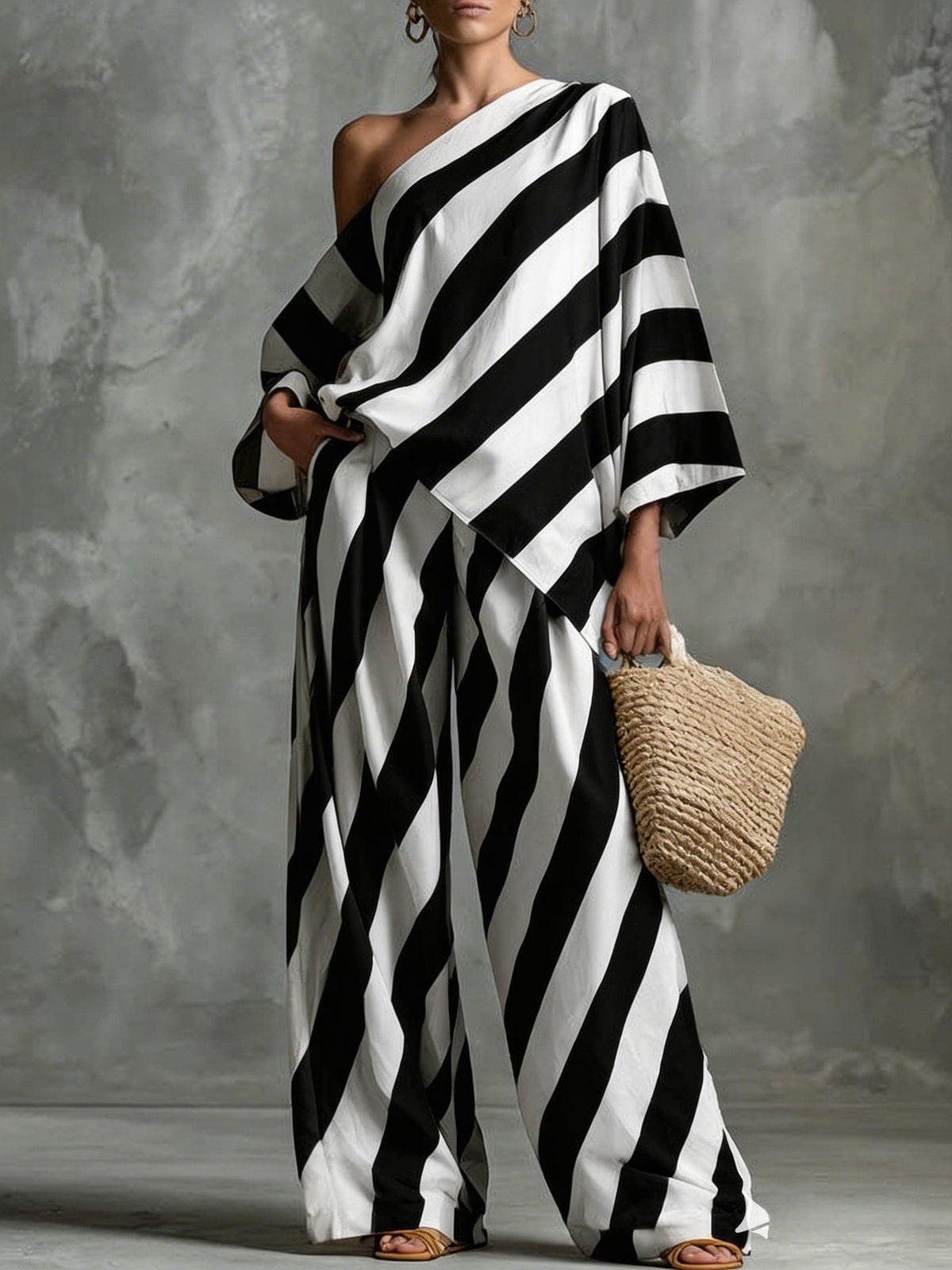 Ensemble haut asymétrique rayé et pantalon large