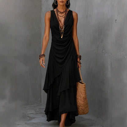 Robe longue asymétrique à volants, sans manches, avec col en V drapé