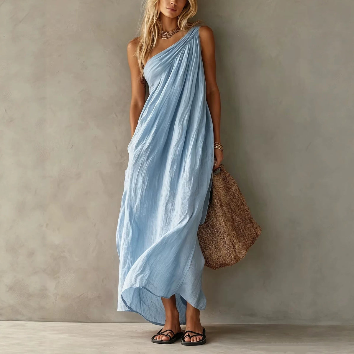 Robe longue en lin drapée à une épaule rose poudré